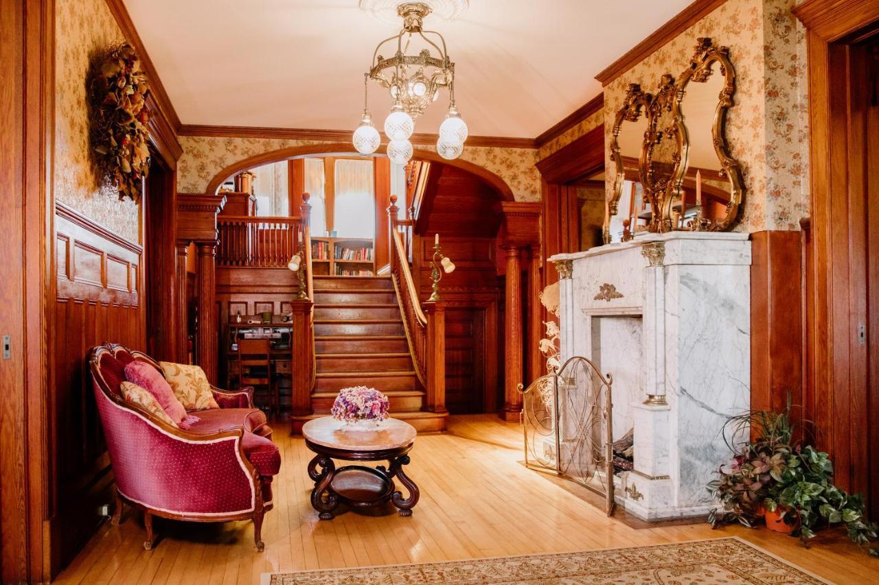 1897 Beekman House Bed And Breakfast Dundee Екстериор снимка